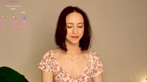 Snapshot of miasweetashoney chatting on 11/20/25, 05:51 Mia online show from 11/20/25, 05:51