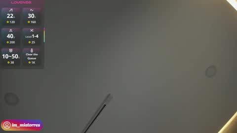 miatorres4 online show from 12/23/25, 03:37