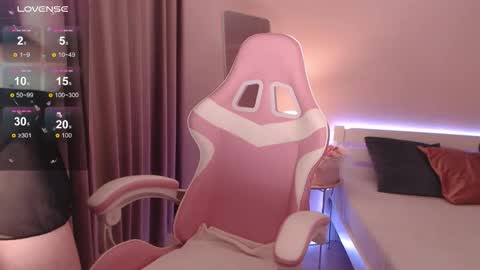 Sofia online show from 10/24/25, 04:36