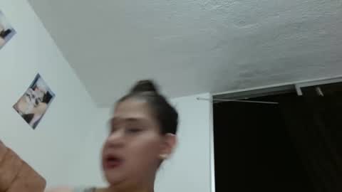 MIA VANESSA online show from 04/21/26, 03:35