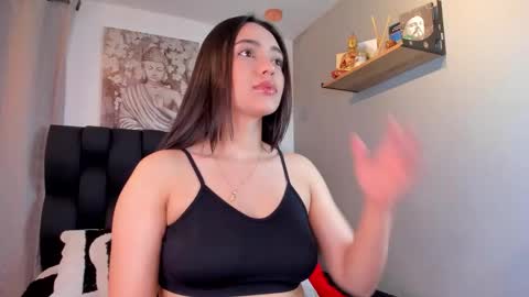 Snapshot of miavelvet1 chatting on 09/10/25, 11:10 miavelvet1 online show from 09/10/25, 11:10