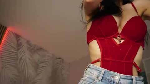 Snapshot of miavelvety chatting on 06/23/26, 06:06 Kimmy online show from 06/23/26, 06:06