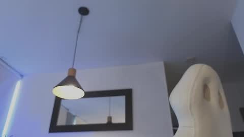 Mia online show from 01/18/25, 07:48