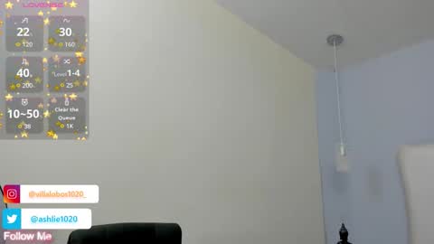 Mia Villalobos online show from 10/28/25, 11:47