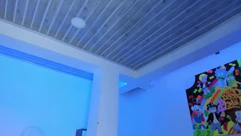 Mia Villalobos online show from 11/15/25, 11:43