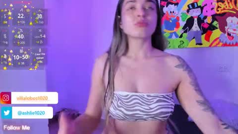 Mia Villalobos online show from 02/19/26, 01:23