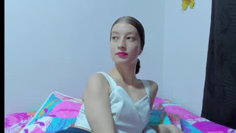  Chloe  online show from 03/04/26, 11:22