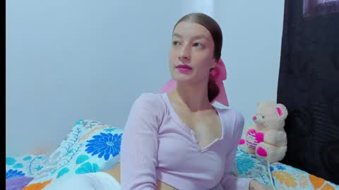  Chloe  online show from 04/11/26, 07:18