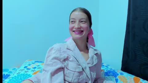  Chloe  online show from 04/24/26, 12:02