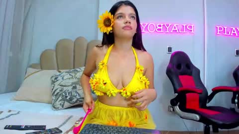 Snapshot of miawalkers chatting on 02/18/25, 03:42 miawalkers online show from 02/18/25, 03:42