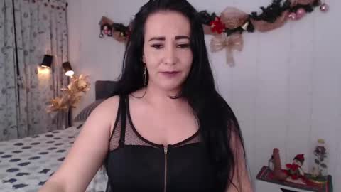 Mia Wilson online show from 12/02/24, 08:52