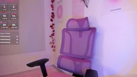 Mia Wilsson online show from 11/30/25, 02:15