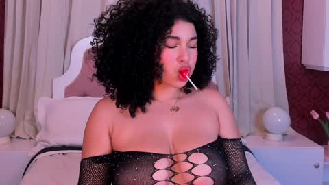 Mia online show from 01/24/25, 01:24