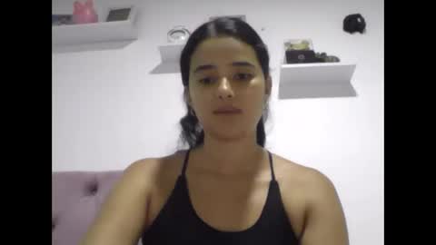micaelamoreno18 online show from 05/28/26, 12:52