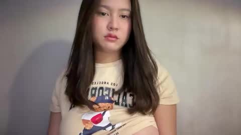 urbaby mica online show from 11/03/25, 09:27