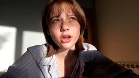 Snapshot of micasulejmanovski chatting on 10/02/25, 02:24 Luna online show from 10/02/25, 02:24