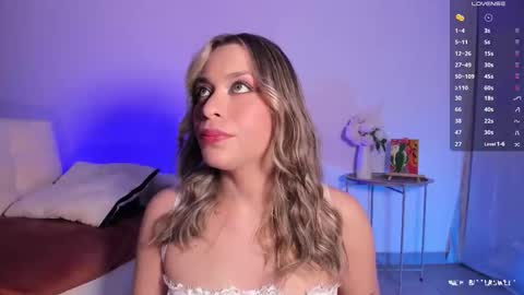 Snapshot of mich_bittersweet chatting on 11/08/25, 10:08 online show from 11/08/25, 10:08