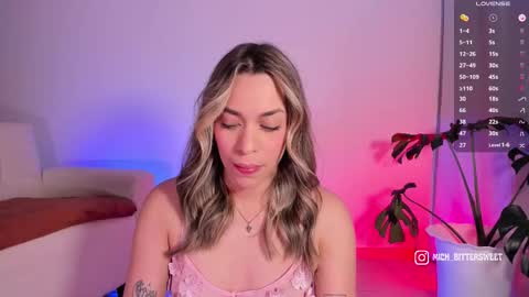 Snapshot of mich_bittersweet chatting on 11/30/25, 12:25 online show from 11/30/25, 12:25