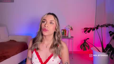 Snapshot of mich_bittersweet chatting on 11/30/25, 11:09 online show from 11/30/25, 11:09