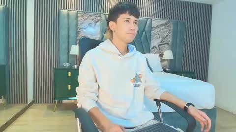 Michael online show from 01/18/26, 11:47