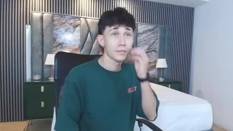 Michael online show from 02/08/26, 07:39