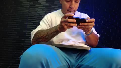 Michael Daviss online show from 03/10/25, 02:26