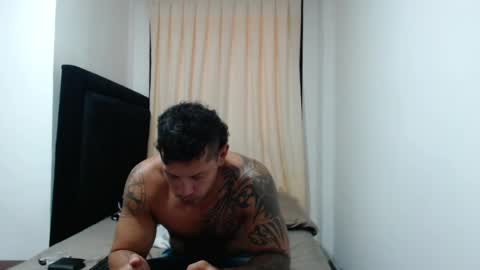 Snapshot of michael_daviss1 chatting on 06/08/26, 04:07 Michael Daviss online show from 06/08/26, 04:07