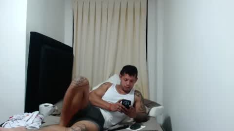 Snapshot of michael_daviss1 chatting on 06/12/26, 02:10 Michael Daviss online show from 06/12/26, 02:10