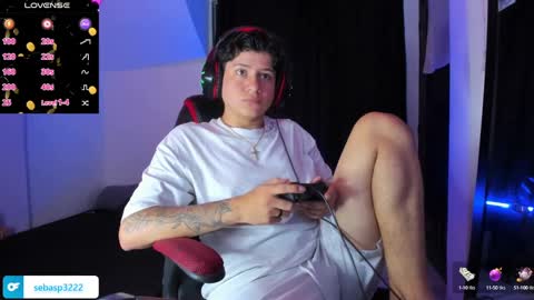 Snapshot of michael_kendall0 chatting on 12/28/24, 12:04 michael independent model  online show from 12/28/24, 12:04