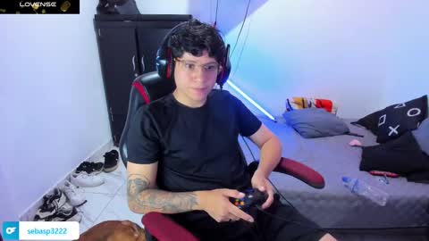 Snapshot of michael_kendall0 chatting on 03/04/25, 01:01 michael independent model  online show from 03/04/25, 01:01