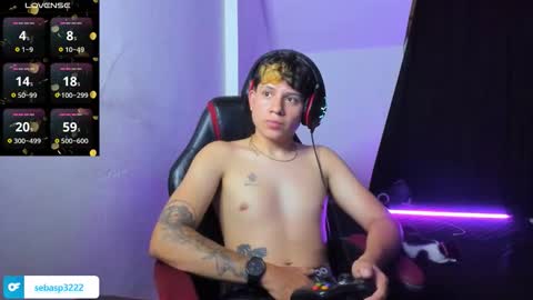 Snapshot of michael_kendall0 chatting on 10/01/25, 02:06 michael independent model  online show from 10/01/25, 02:06