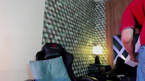 Snapshot of michael_magno chatting on 02/06/25, 12:48 Michael Stevens online show from 02/06/25, 12:48