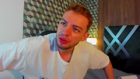 Snapshot of michael_magno chatting on 02/20/25, 08:36 Michael Stevens online show from 02/20/25, 08:36