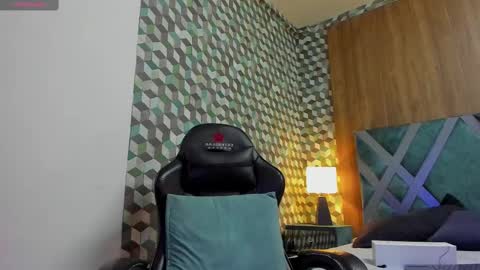 Snapshot of michael_magno chatting on 02/26/25, 10:36 Michael Stevens online show from 02/26/25, 10:36