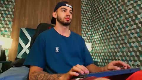 Snapshot of michael_magno chatting on 09/15/25, 10:26 Michael Stevens online show from 09/15/25, 10:26