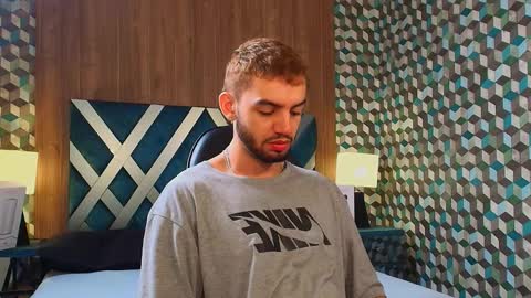 Snapshot of michael_magno chatting on 09/17/25, 10:28 Michael Stevens online show from 09/17/25, 10:28