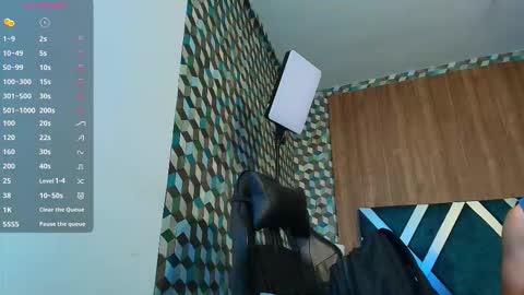 Snapshot of michael_magno chatting on 09/25/25, 05:05 Michael Stevens online show from 09/25/25, 05:05