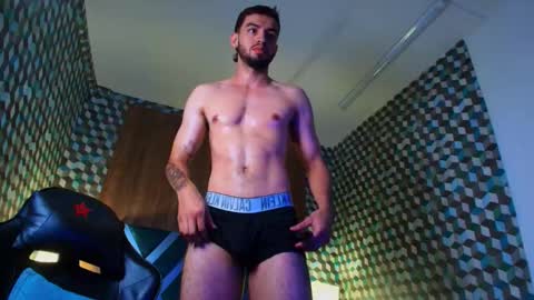 Snapshot of michael_magno chatting on 10/08/25, 05:43 Michael Stevens online show from 10/08/25, 05:43