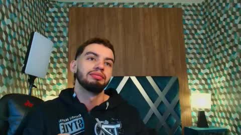 Snapshot of michael_magno chatting on 10/11/25, 01:20 Michael Stevens online show from 10/11/25, 01:20