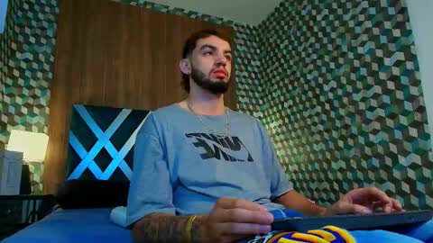 Snapshot of michael_magno chatting on 10/17/25, 10:18 Michael Stevens online show from 10/17/25, 10:18