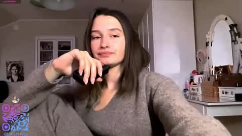 Emily online show from 02/06/26, 02:09