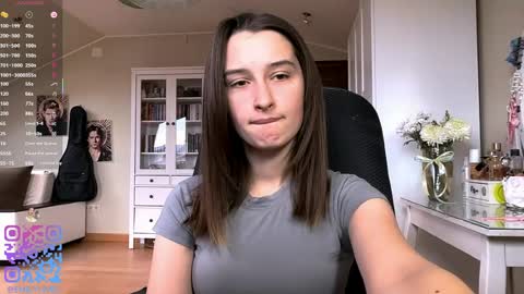 Emily online show from 04/12/26, 02:11