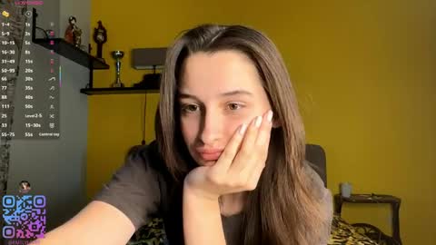 Snapshot of michael_pors chatting on 06/07/26, 01:37 Emily online show from 06/07/26, 01:37