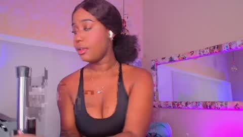 Snapshot of michaelacox chatting on 11/03/25, 12:28 Michel online show from 11/03/25, 12:28