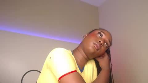 Snapshot of michaelacox chatting on 07/07/26, 05:50 Michel online show from 07/07/26, 05:50
