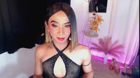 Snapshot of michaelagoddess chatting on 10/08/25, 05:43 michaelagoddess online show from 10/08/25, 05:43