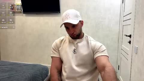 Snapshot of michaelbradley_for_u chatting on 06/10/26, 09:35 michaelbradley_for_u online show from 06/10/26, 09:35
