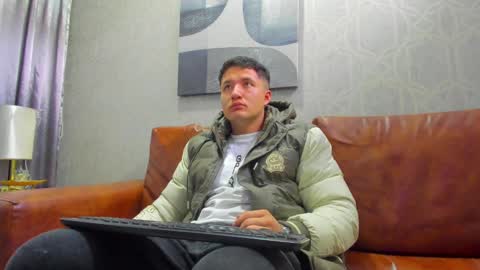 MichaelConnor  online show from 01/04/25, 12:27