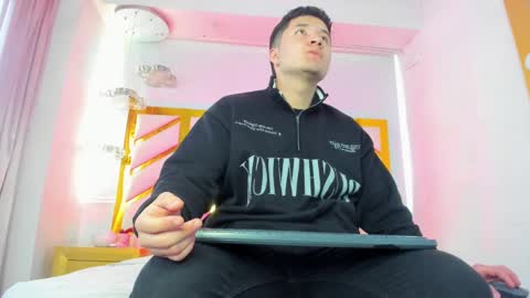 MichaelConnor  online show from 01/30/25, 11:44