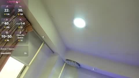 MichaelConnor  online show from 02/09/25, 04:07